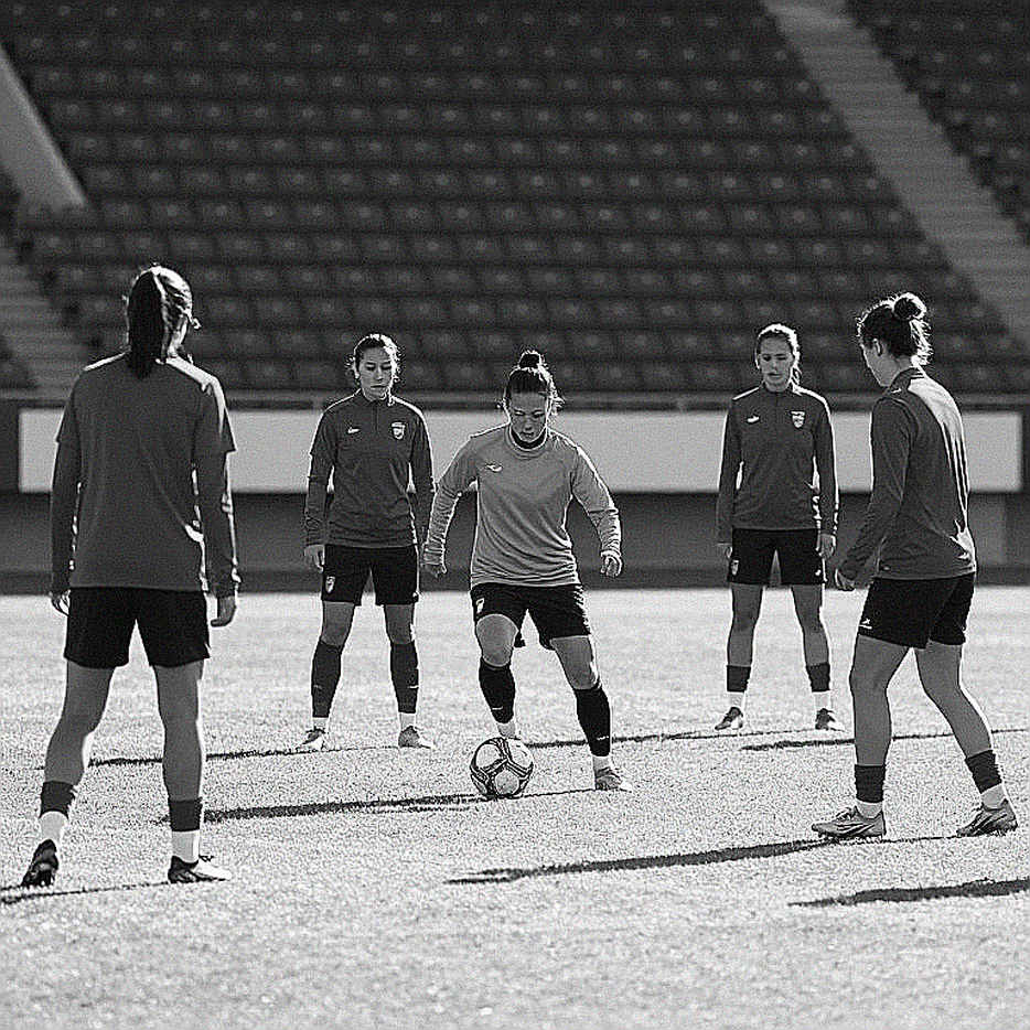 Beckham được UEFA thả bóng: Cuộc chiến quyền thương mại phía sau ghế chủ tịch FIFA 2027