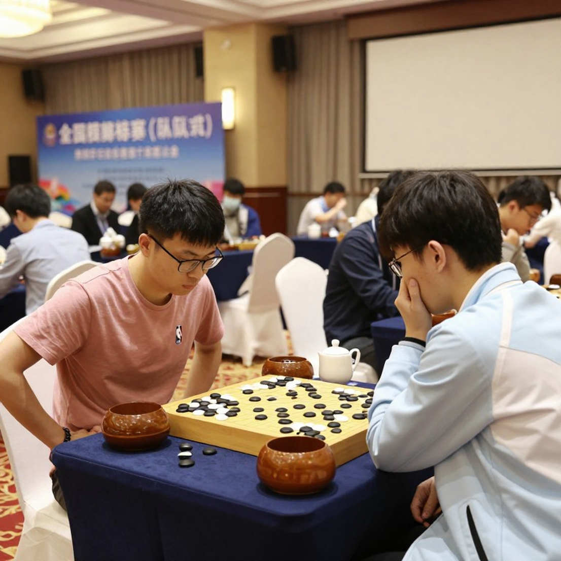 Olympiad Cờ vua 2026 tại Samarkand: Bốn bàn đấu, một ghế dự bị và bài toán xếp bàn của Ấn Độ