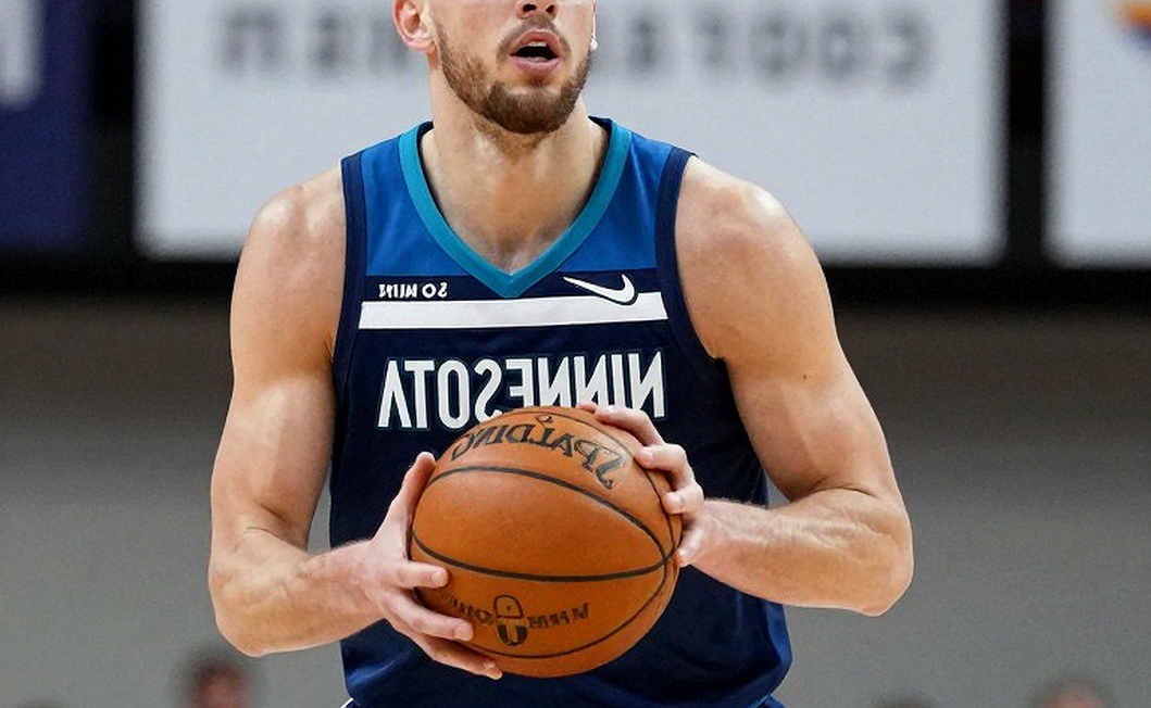 Miroslav Raduljica, Giannis Antetokounmpo và bức tường thành không nằm ở Miami