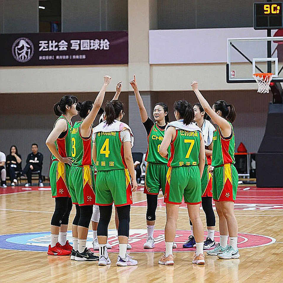 Ba tầng ưu đãi của một thương vụ V.League: hoá đơn chưa ai cộng đủ