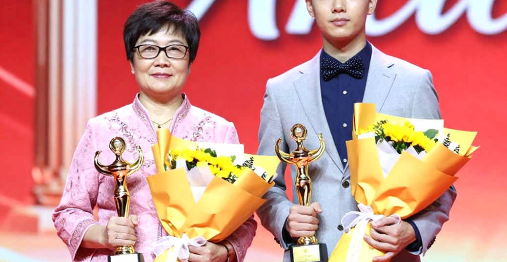 Bản phân tích esports hoàn hảo được sinh ra từ một trang dữ liệu rỗng