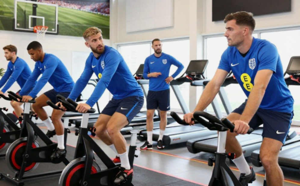 Brentford and Kevin Schade: The Asset-Protection Contract and the Trap of Fourth Place Brentford and Kevin Schade: The Asset-Protection Contract and the Trap of Fourth Place