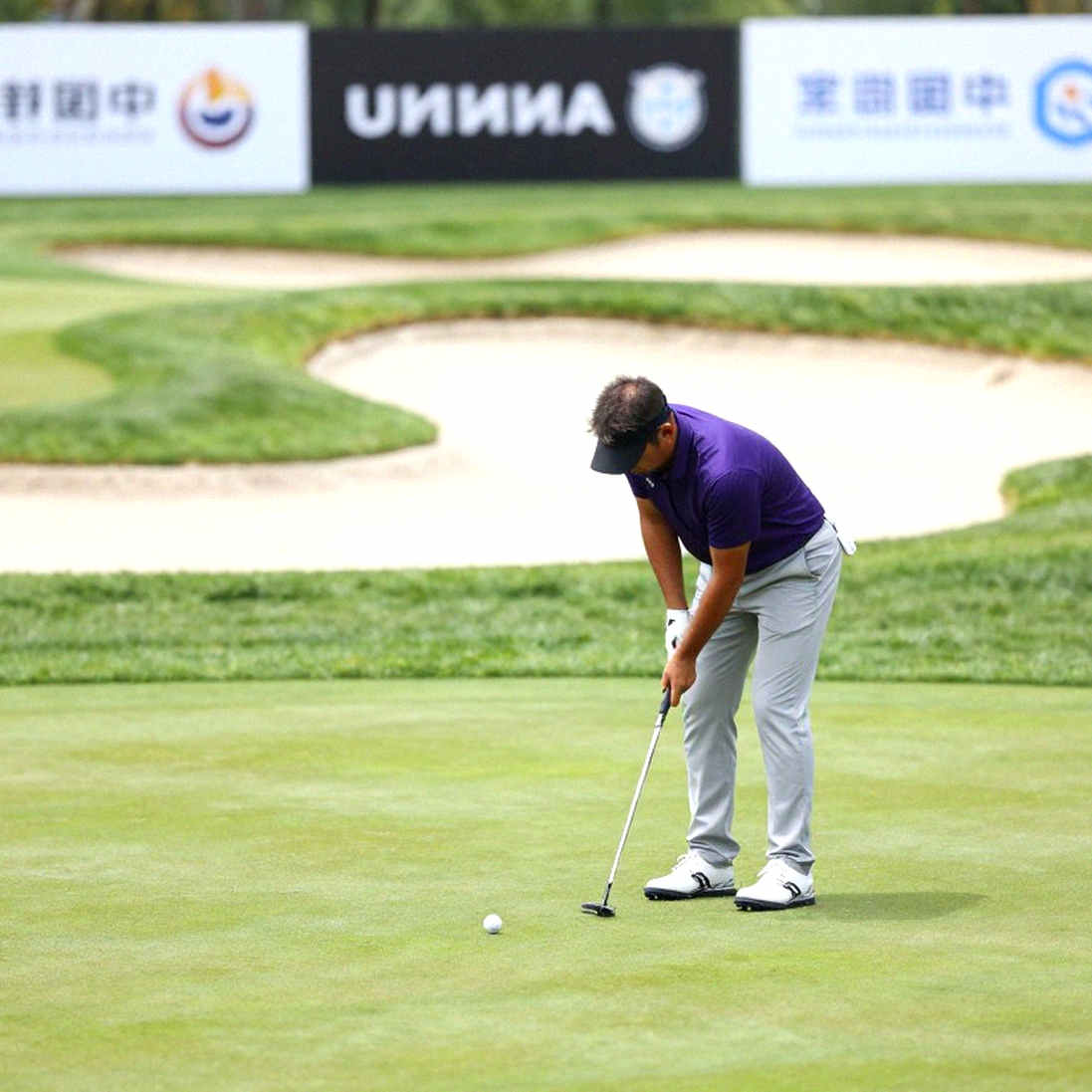 Tuần putt thăng hoa và cái bẫy mẫu số nhỏ trong dữ liệu golf
