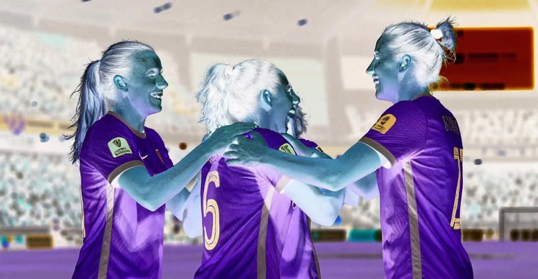 Ba chân ghế của Benzema bị rút cùng lúc: Nike rời, Adidas hết hạn, không còn CLB