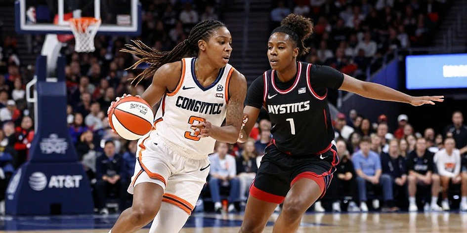 Bảng dữ liệu trống trong tin chuyển nhượng NBA: vì sao im lặng nguy hiểm hơn một tin đồn sai
