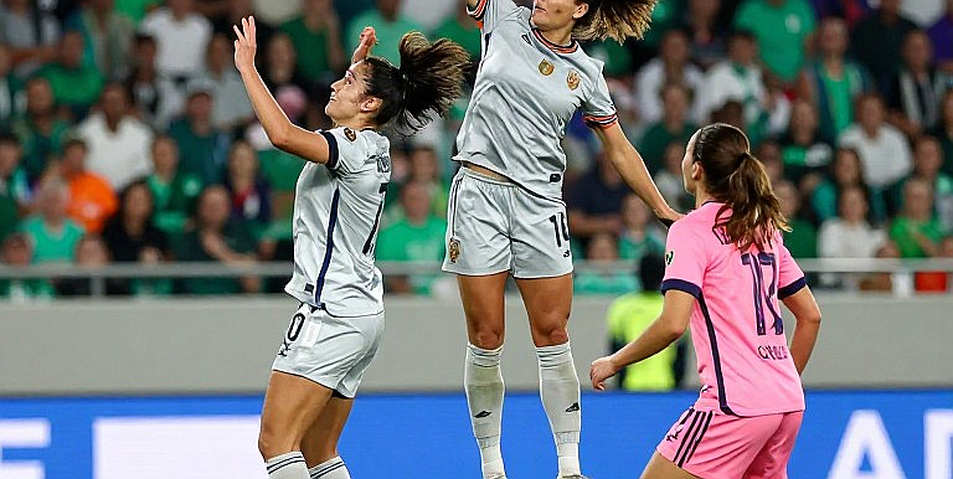 On the rain-soaked pitch of Bursa, Italy scored four and left behind a question bigger than the scoreline On the rain-soaked pitch of Bursa, Italy scored four and left behind a question bigger than the scoreline