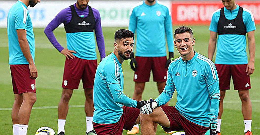 Cửa sổ bóng tối: Khi V.League bán đi tài năng trước khi khán giả kịp nhớ tên