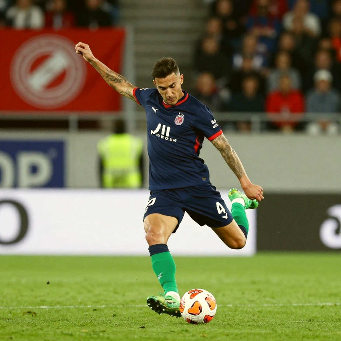 Real Madrid, Mbappé and the Target Man: A Wrong Story, A Right Pattern Real Madrid, Mbappé and the Target Man: A Wrong Story, A Right Pattern