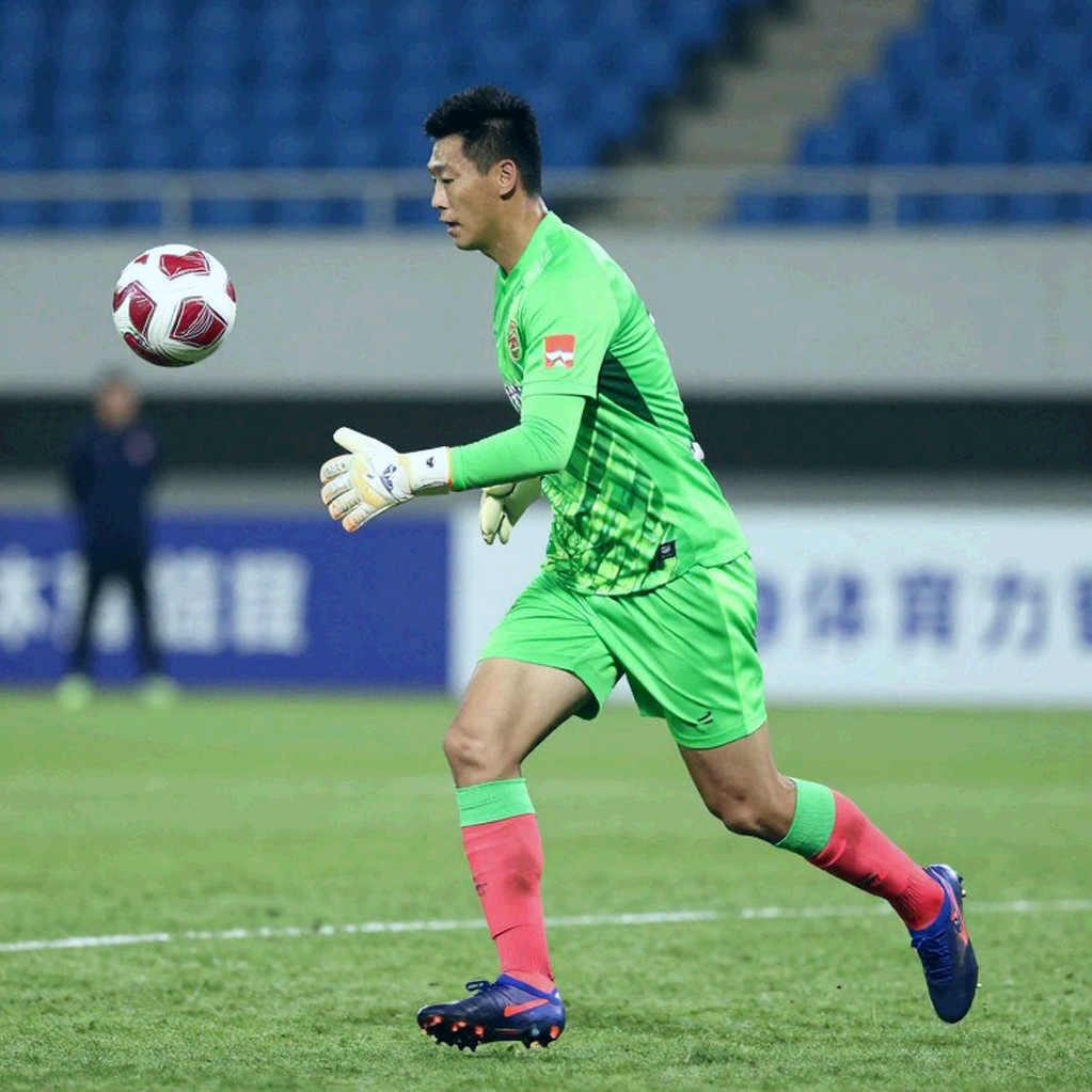 V.League 1: Cuộc đua vô địch được viết bằng những giây phút không ai đếm V.League 1: Cuộc đua vô địch được viết bằng những giây phút không ai đếm