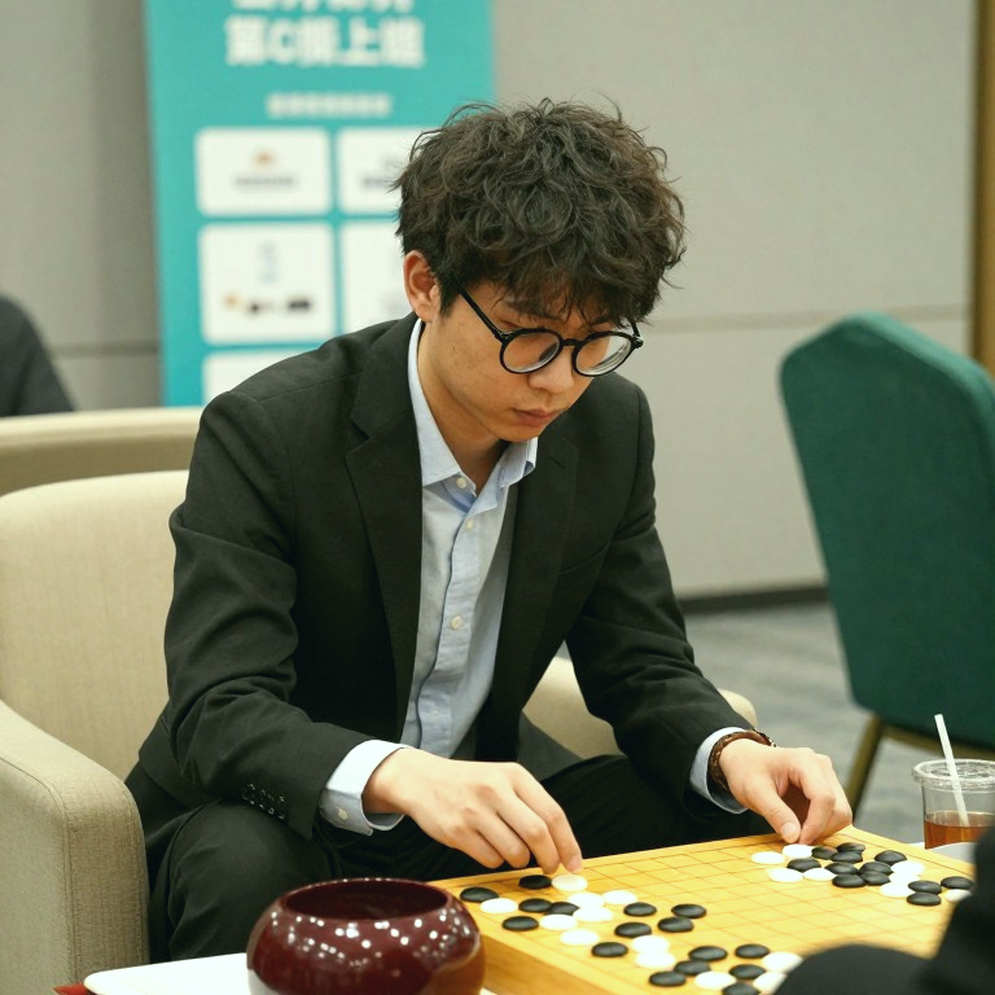 The Samarkand Gambit: A Promise to Bring Carlsen Home and the Echo of Empty Stands