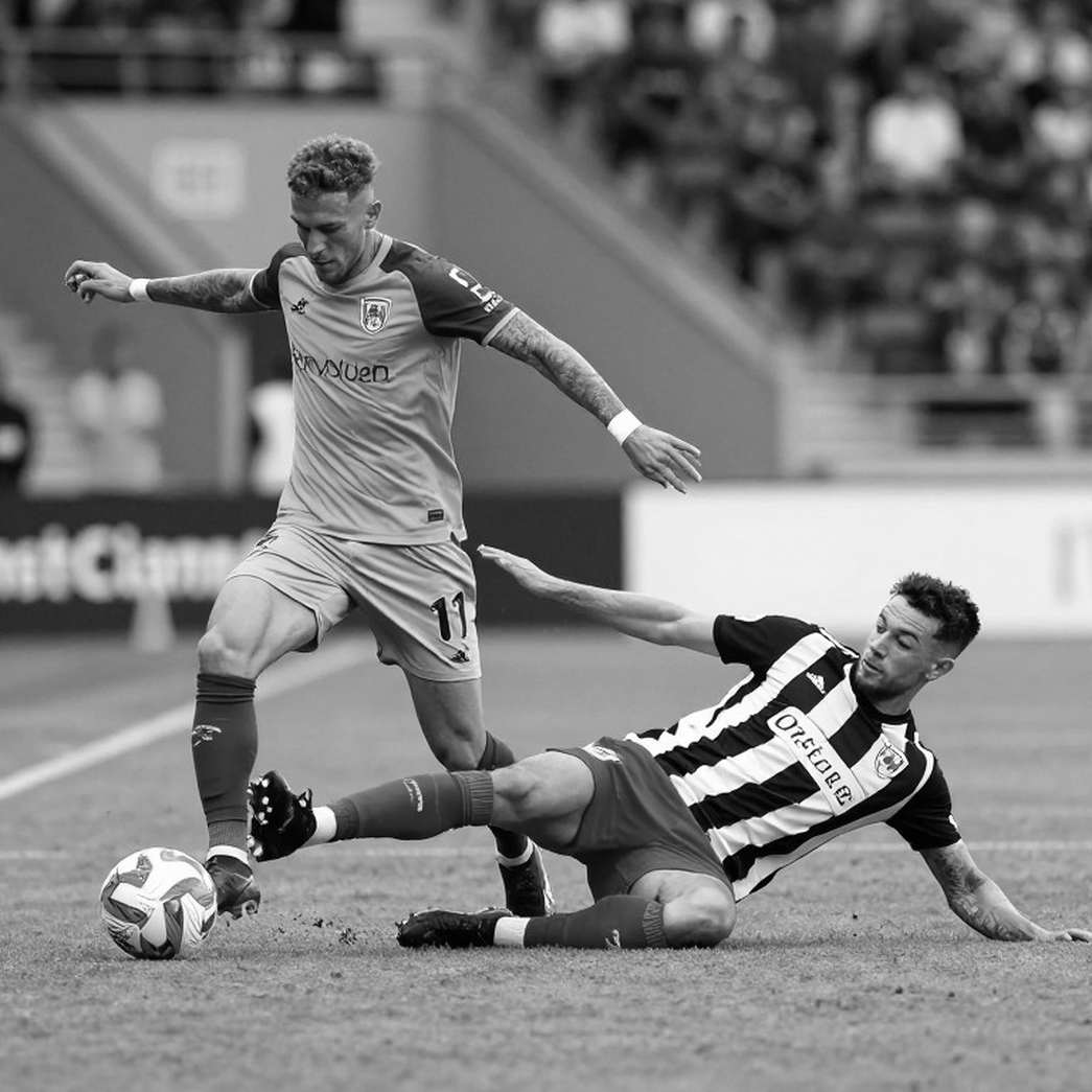 Bầu Đức, the VFF Congress and Vietnamese Football's Problem of 'Generating Money' Bầu Đức, the VFF Congress and Vietnamese Football's Problem of 'Generating Money'