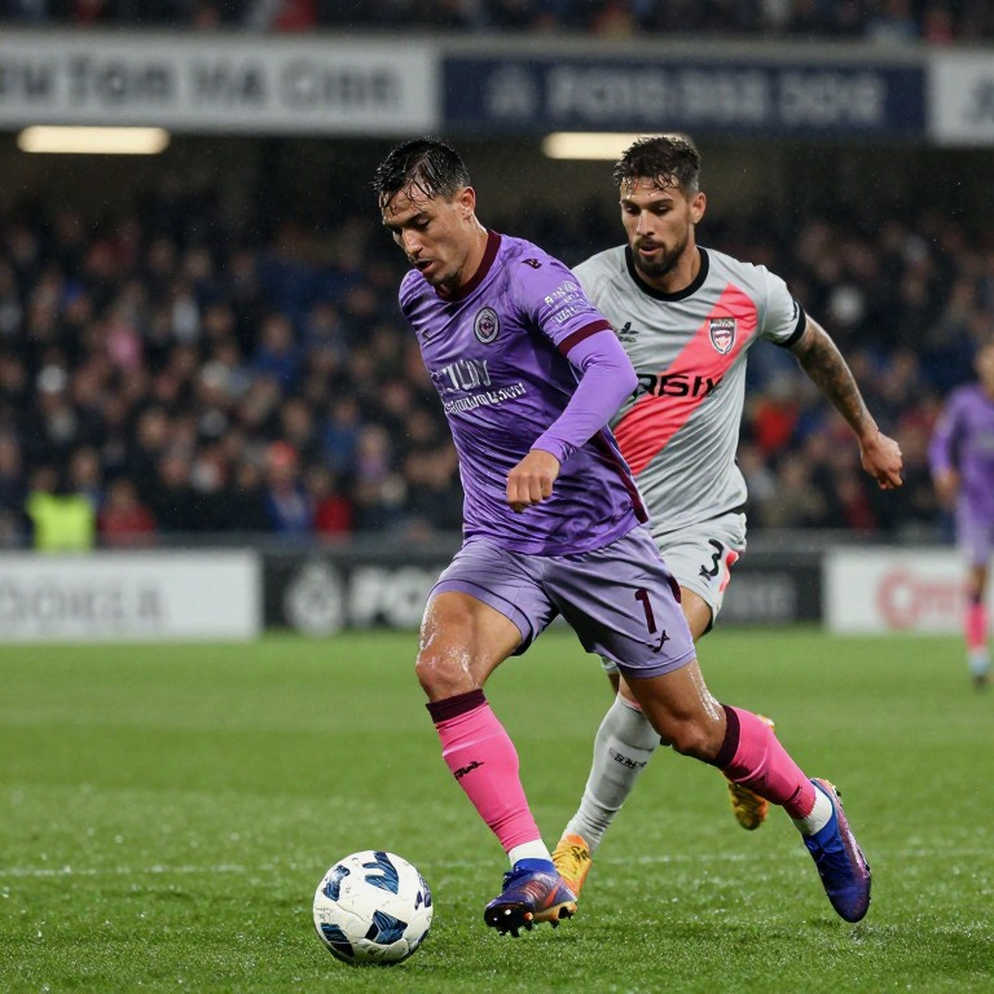 El Clásico: tấm graphic đội hình lan truyền trước giờ bóng lăn, và phép kiểm chứng không ai làm